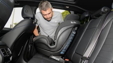 BMW iX3 - child seat